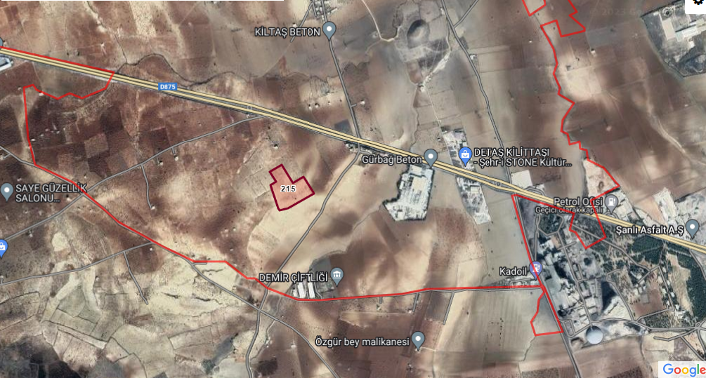 KARAKÖPRÜ KORUKEZEN ESENKULU YOLUNDA FISTIKLIK 31.200 m2 18.000 M2Sİ SATILIK 1.250 TLM2