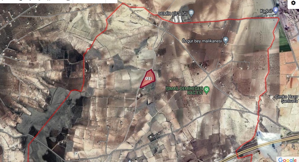 KARAKÖPRÜ ÖĞÜTÇÜ KÖYÜNDE SATILIK TARLA 21.100 M2 700 TLM2