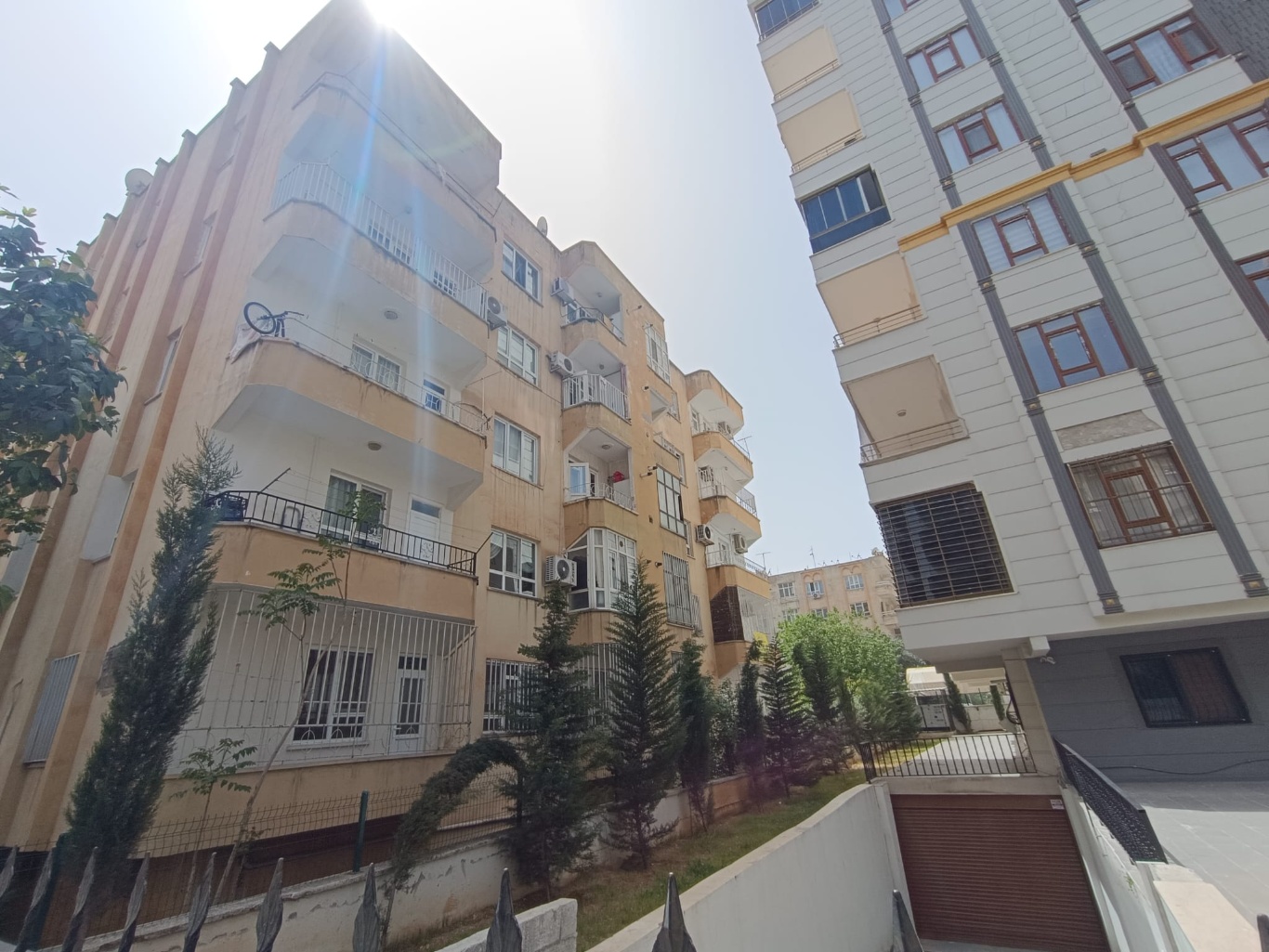 YENİŞEHİR MARDİN YOLU YAKININDA 5.NOTER YANINDA 2.KAT NO:10 3+1 ODALI KİRALIK DAİRE