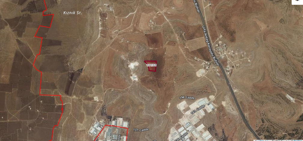 KARAKÖPRÜ KÜÇÜKALANLIDA TARLA 13.150 M2 1.500 TLM2