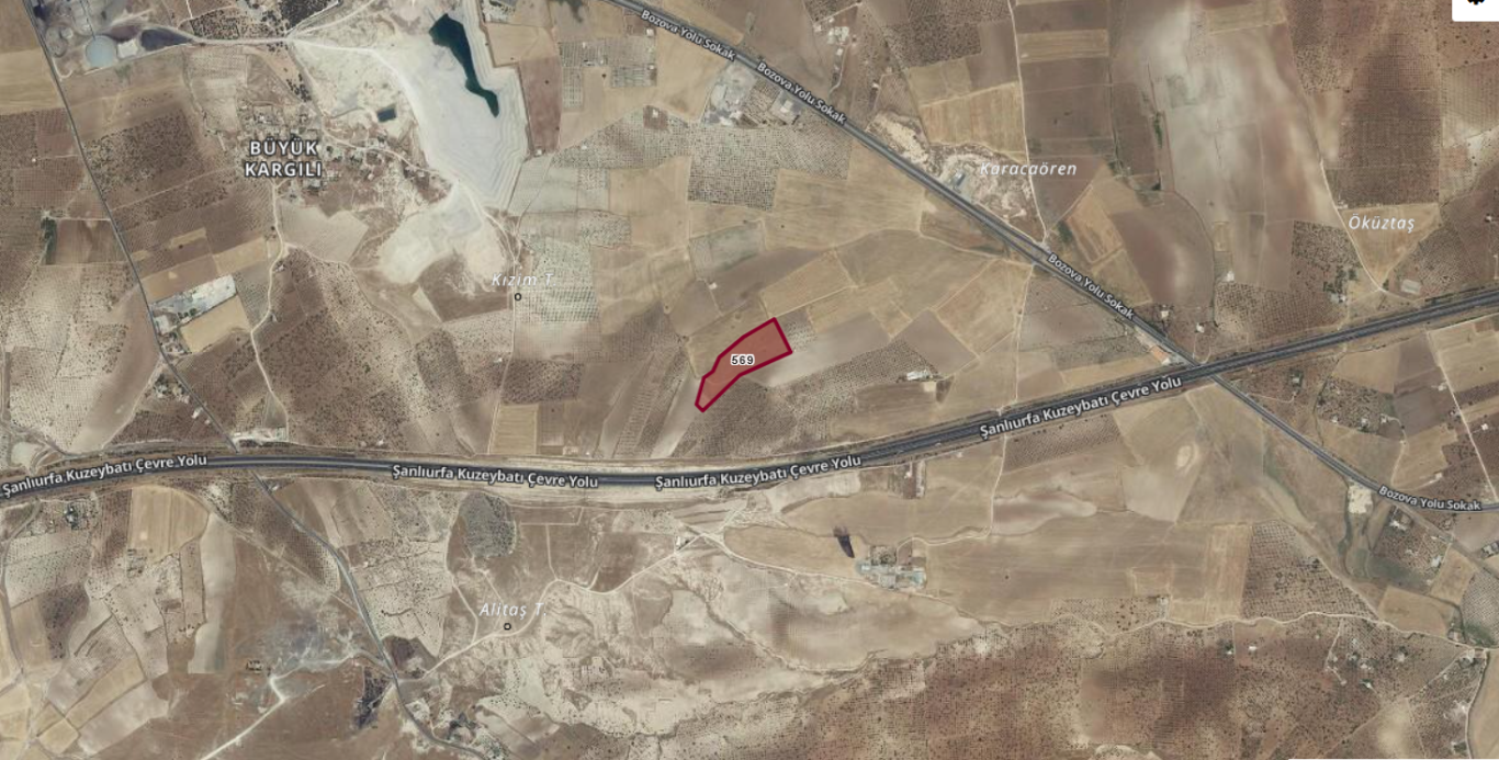 KARAKÖPRÜ KIZLARDA TARLA 27.369 M2  1. 000 TLM2