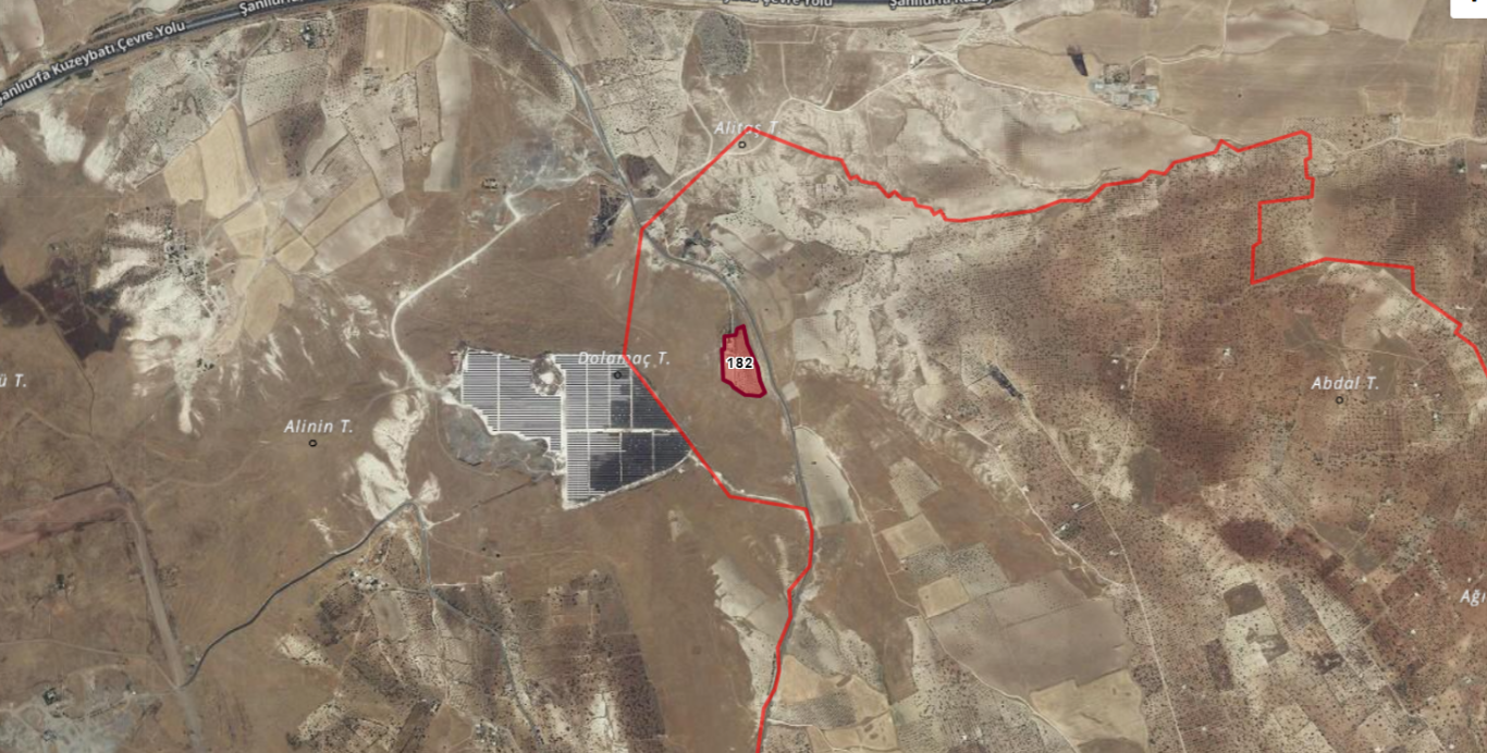 KARAKÖPRÜ MAŞUKTA TARLA 16.500 M2 2.750 TLM2