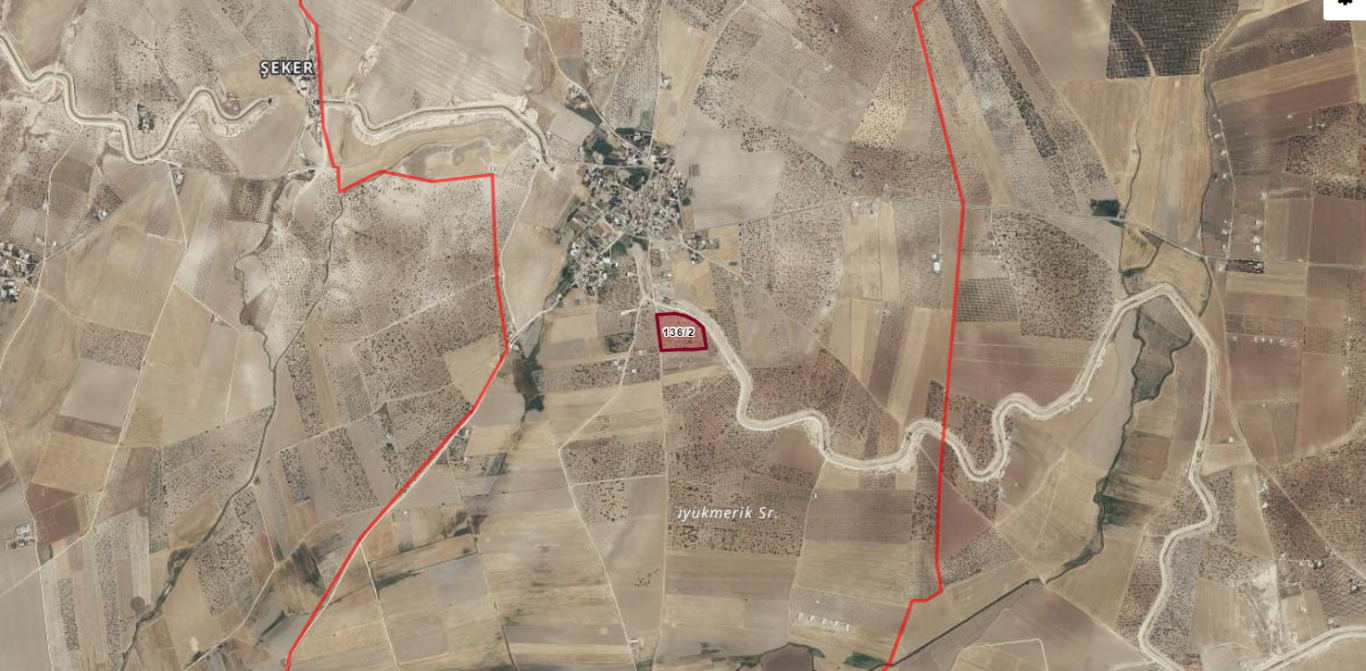 KARAKÖPRÜ AKPINARDA BAĞ 35.000 M2SİNİN 15.560 M2Sİ SATILIK 850 TLM2