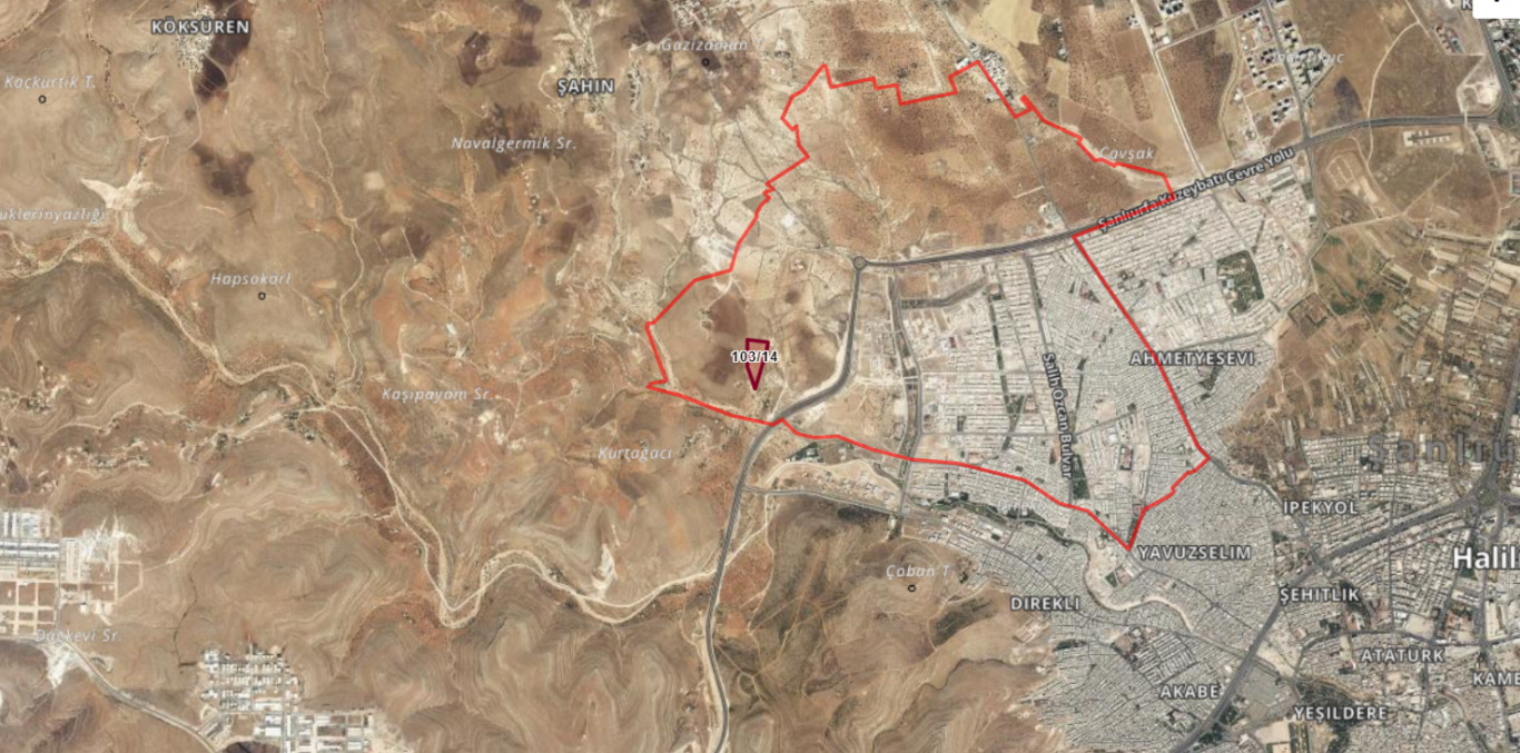 HALİLİYE DEVTEYŞTİNDE HALİ ARAZİ 21.933 M2 3.500 TLM2