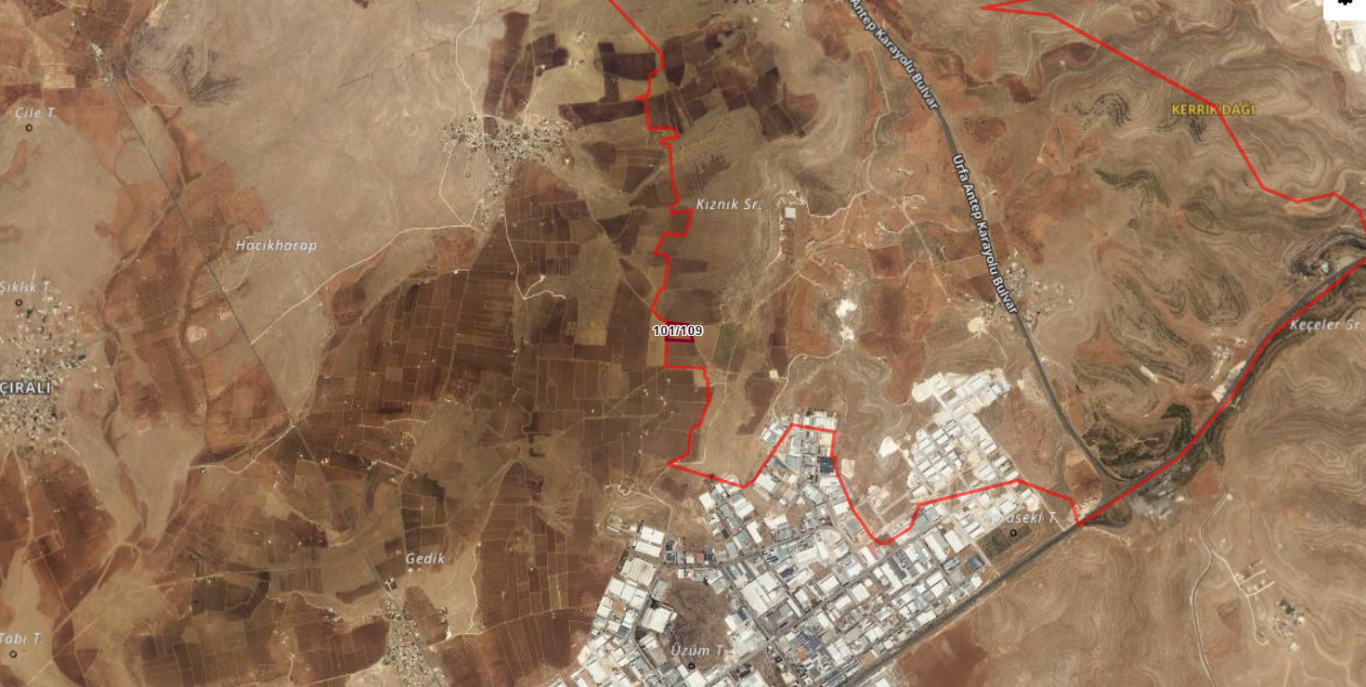 KARAKÖPRÜ KÜÇÜKALANLIDA TARLA 17.287 M2 750 TLM2