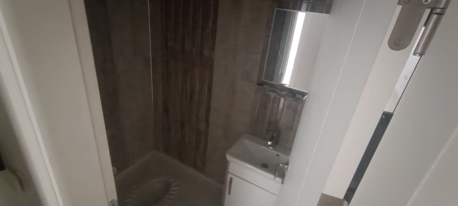 ESKİ HACIBEKİR LOKANTASI YANINDA ZEMİN KAT 2+1 ODALI KİRALIK OFİS