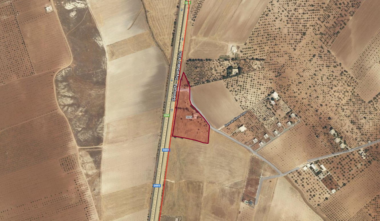 KARAKÖPRÜ SANCAKTA 14.204M2 SATILIK TARLA 4.000TL/M2 