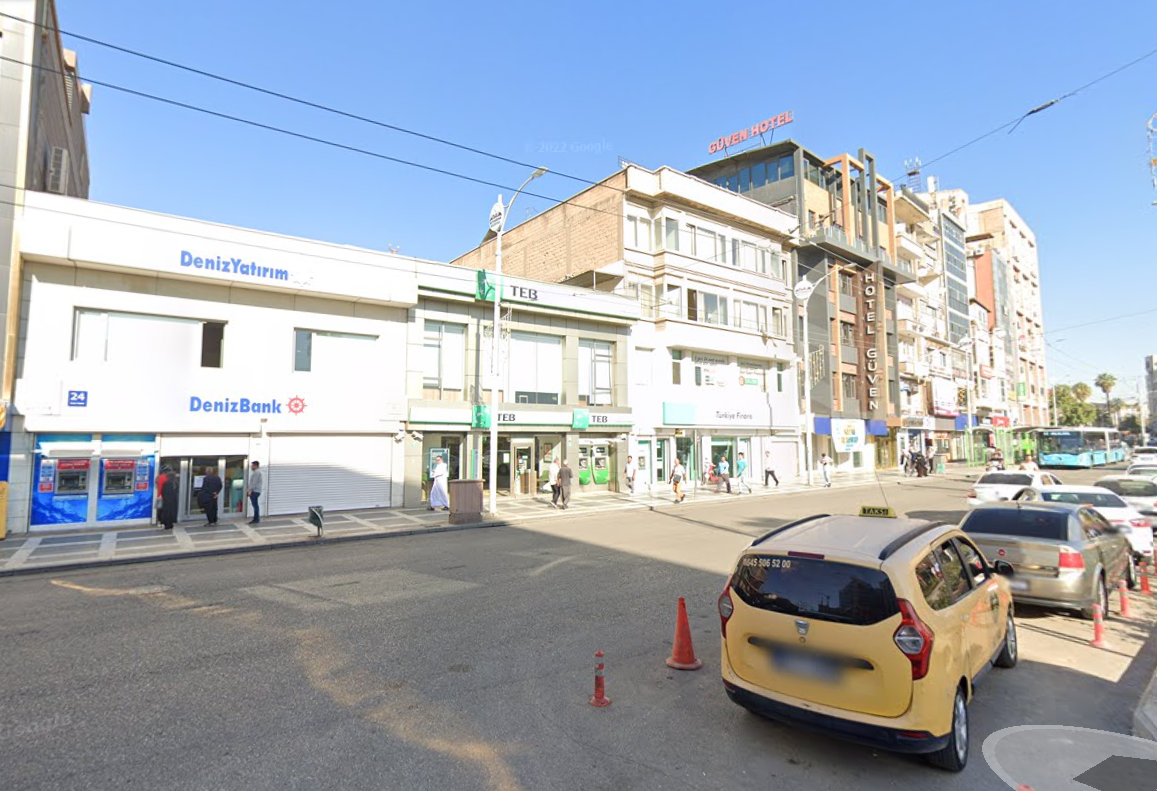 KÖPRÜBAŞI BANKA KİRACILI 3 KATLI 600 650 M2 ARASI SATILIK DÜKKAN