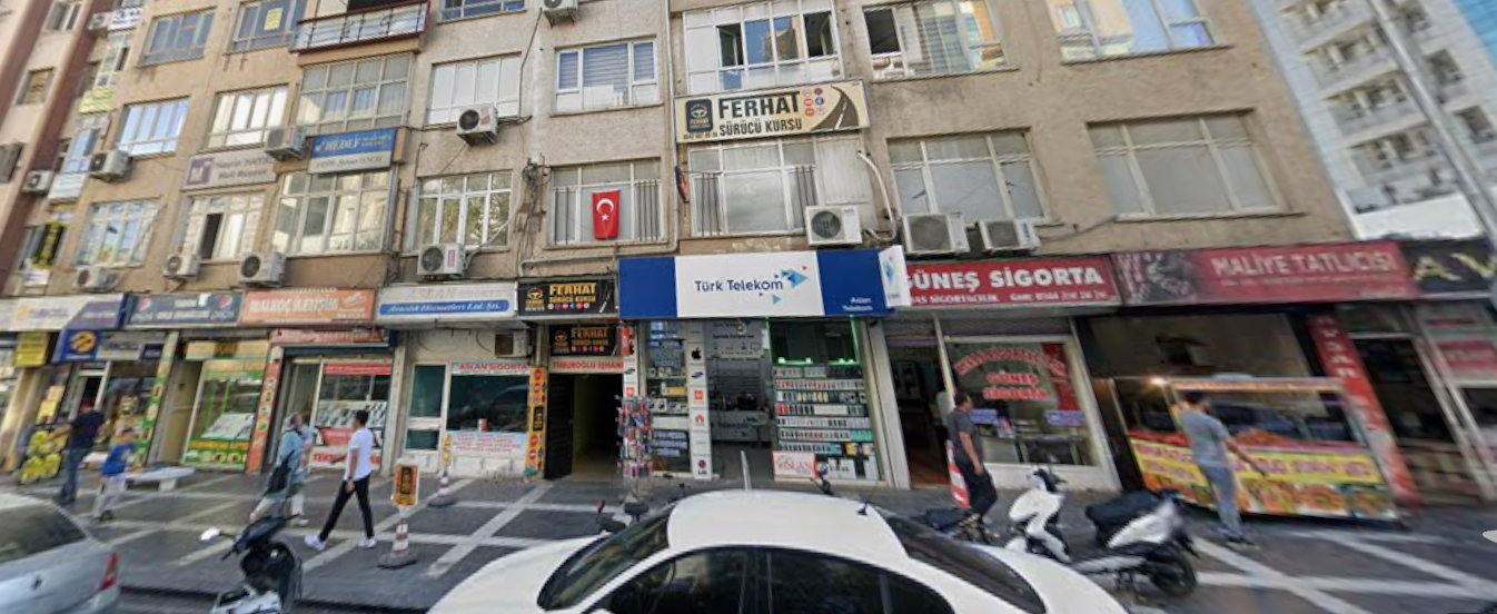 ESKİ MALİYE KARŞISINDA SATILIK DÜKKAN 20 M2