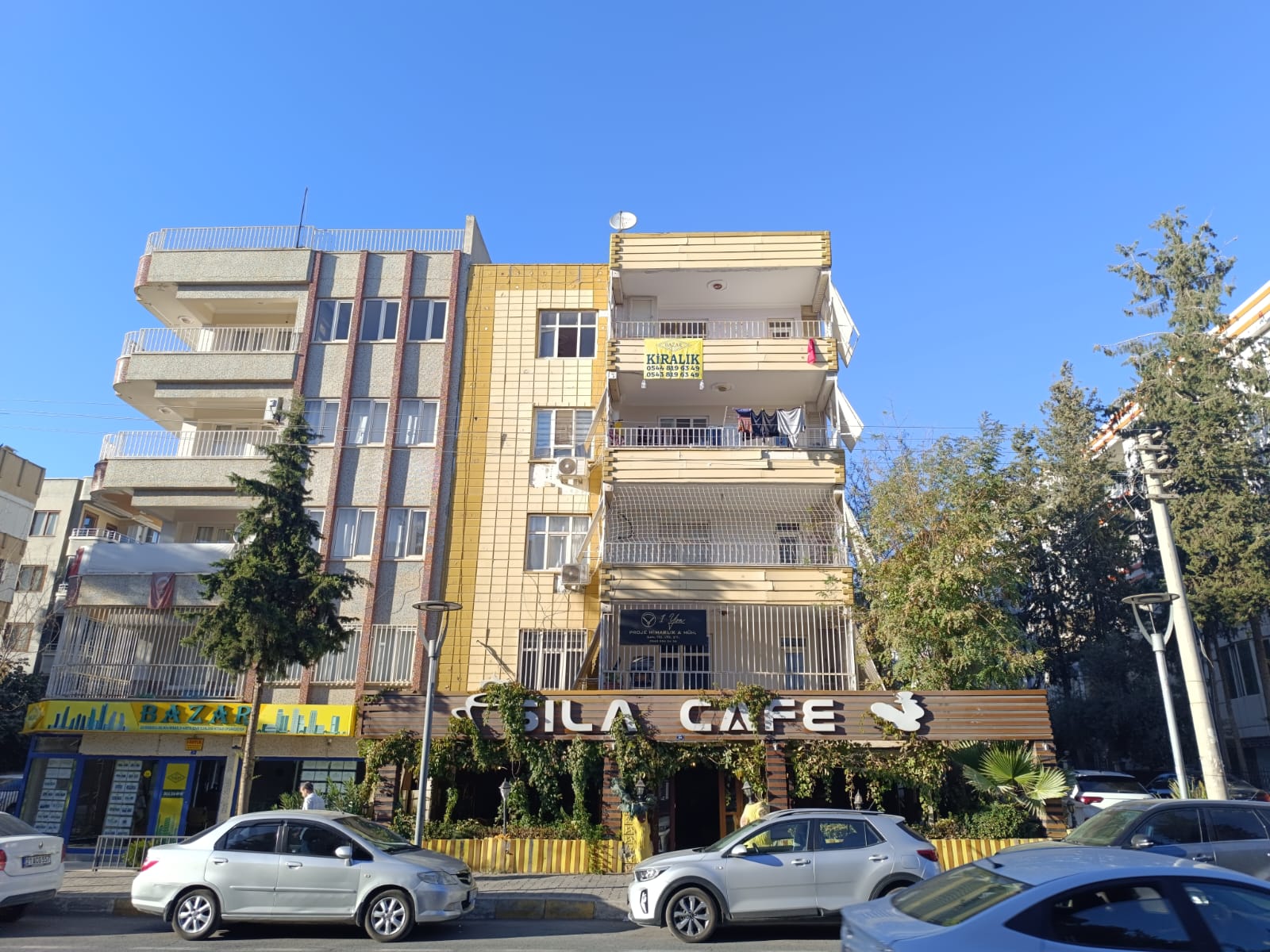 REFAHİYE VALİ KONAĞI CADDESİNDE SILA KAFE ÜSTÜNDE 3+1 ODALI 4. KAT KİRALIK DAİRE 