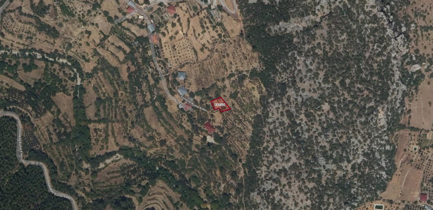 ANTALYA GÜNDOĞMUŞ YENİKÖYDE SATILIK 452M2 TAŞ EVLİ TARLA 