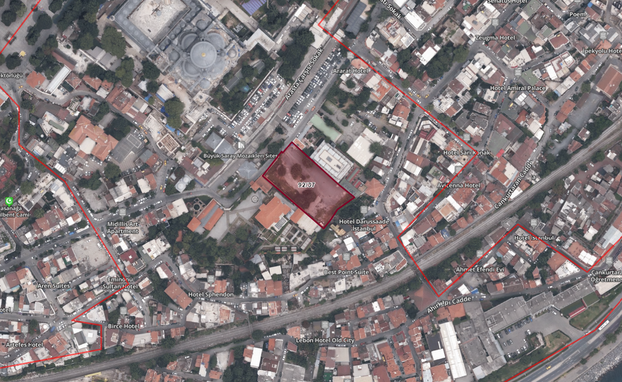 İSTANBUL FATİH SULTANAHMETTE 3.010M2 ARSA 