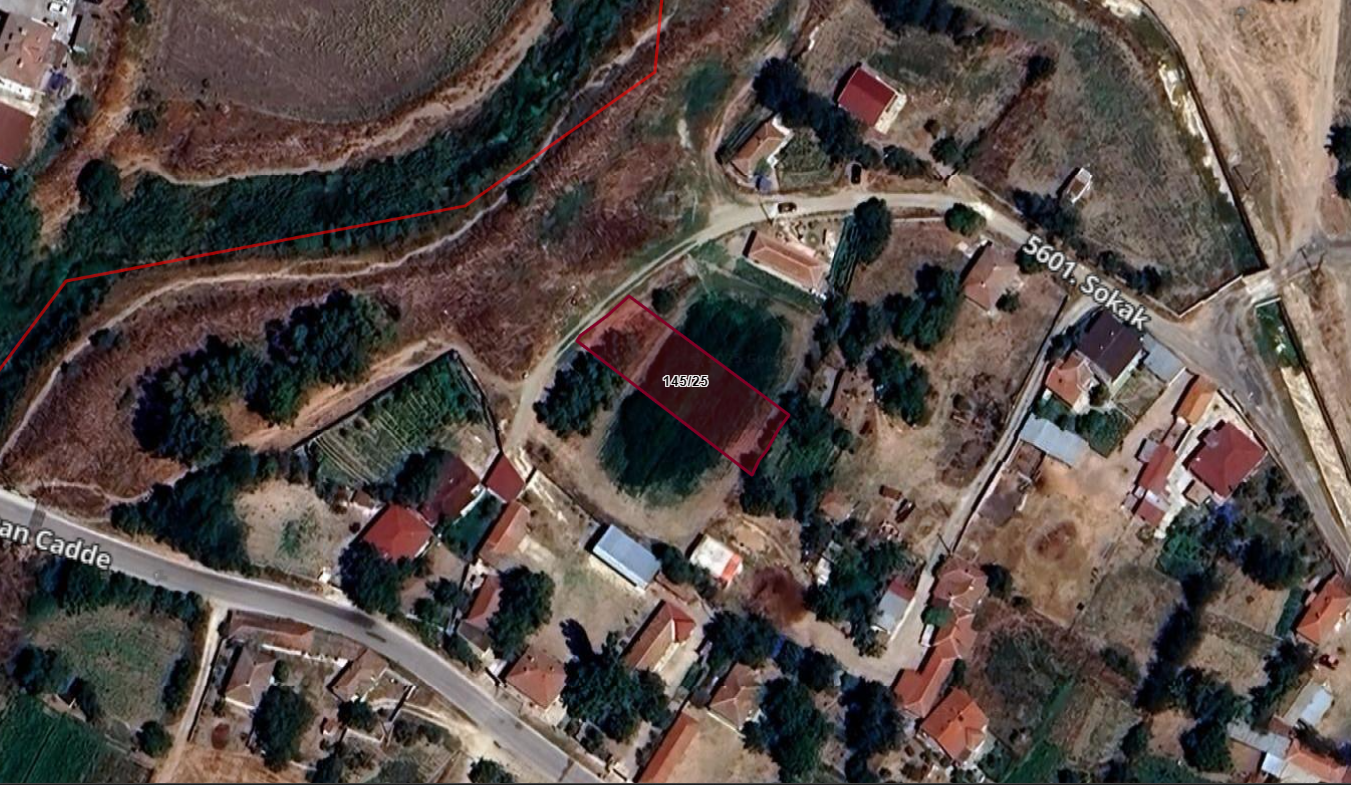 TEKİRDAĞ SARAY YUVALI KÖYÜ 697M2 ARSA 